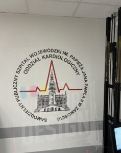 druk ścienny logo