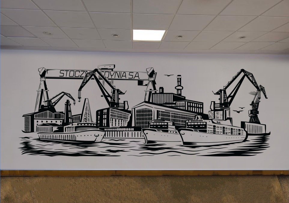 Wizualizacja druku ściennego dla Kongsberg – czarno-biała panorama Stoczni Gdynia S.A. na ścianie biura